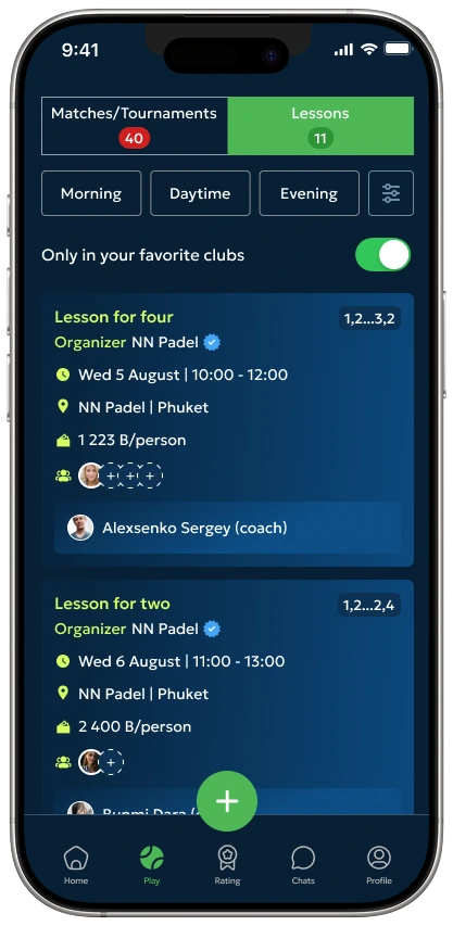 A training session as a player sees it while browsing: coach, rating band, price and places left.